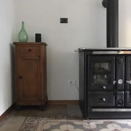 Rustic بيت للعطل