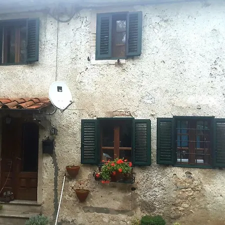 Rustic بيت للعطل *